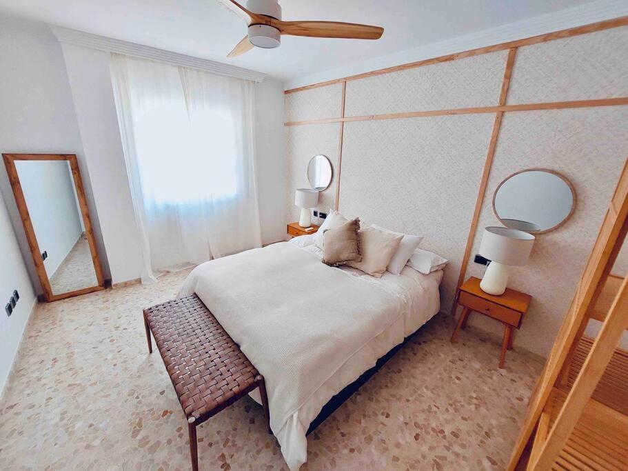 Deluxe Close To & Parking Sinese Design Homes Appartamento Torre Del Mar