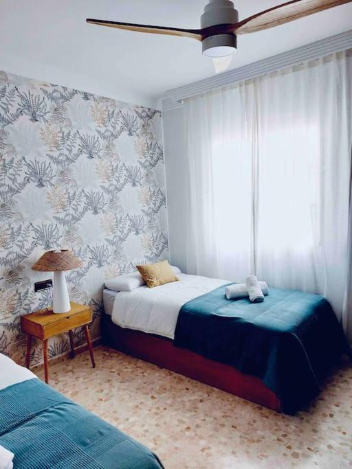 Deluxe Close To & Parking Sinese Design Homes * Torre Del Mar